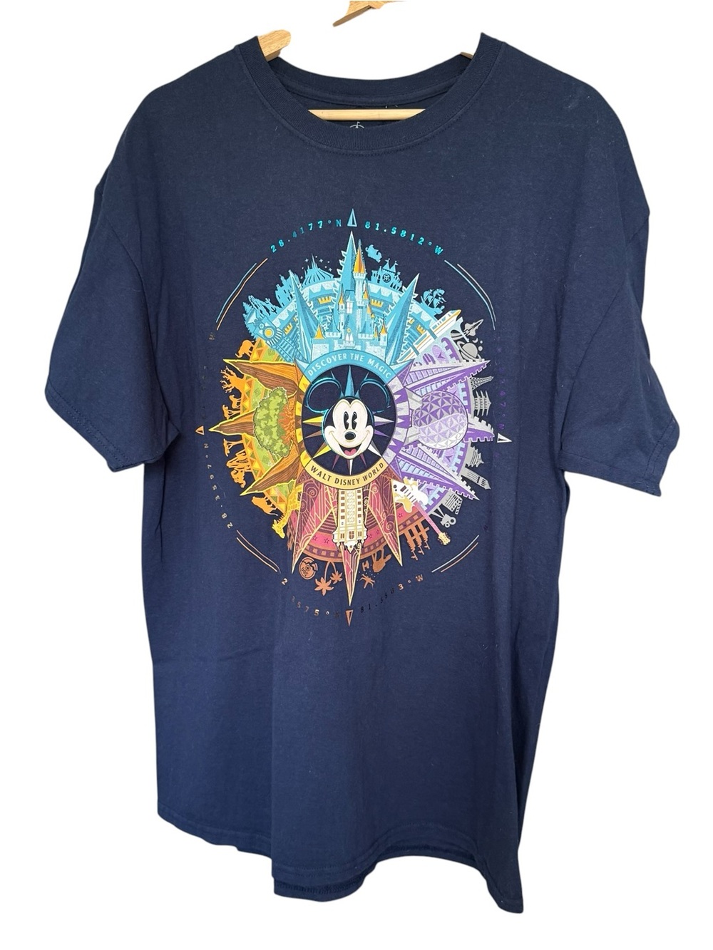 Disney World Parks Mickey Mouse Compass Short Sleeve Tee Shirt Mens XL
